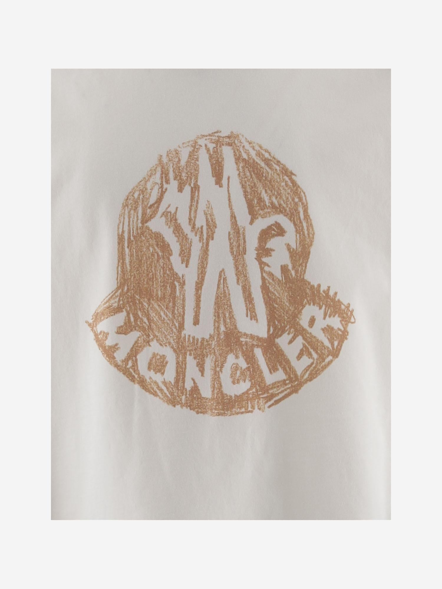 T-SHIRT IN COTONE CON STAMPA LOGO 8C0001589AFV 034 MONCLER ENFANTS 