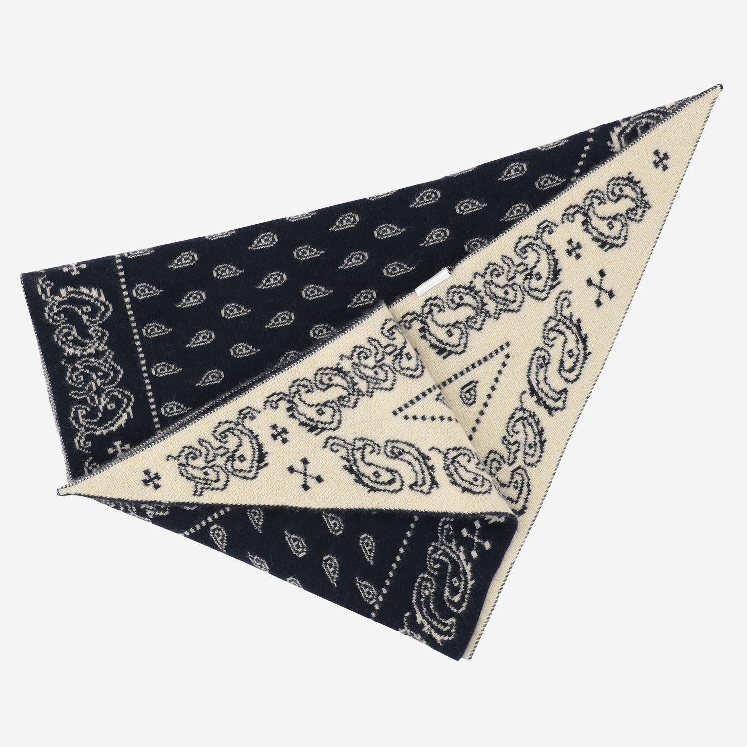 The Wild Rag in cashmere A25210AL MIDBTR GUEST IN RESIDENCE 