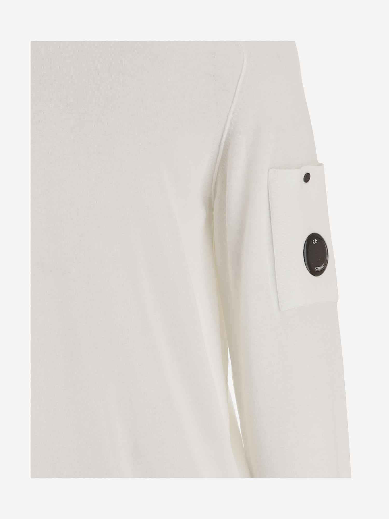 MAGLIA IN COTONE CON LOGO 20CMKN105A 006323O103 CP COMPANY 