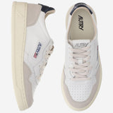 SNEAKERS MEDALIST LOW IN PELLE AULWLS28 LEATSUEDEWHTBLUE AUTRY 
