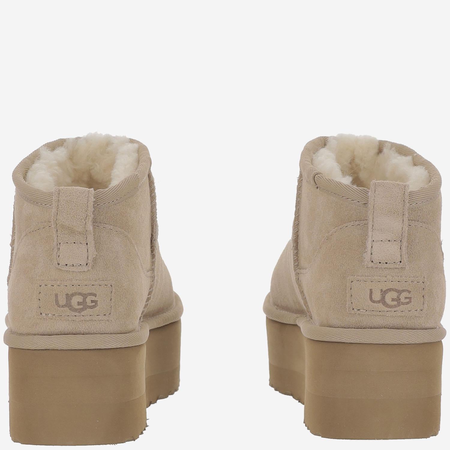 STIVALETTI CON PLATEAU CLASSIC ULTRA MINI 1135092 SAN UGG 
