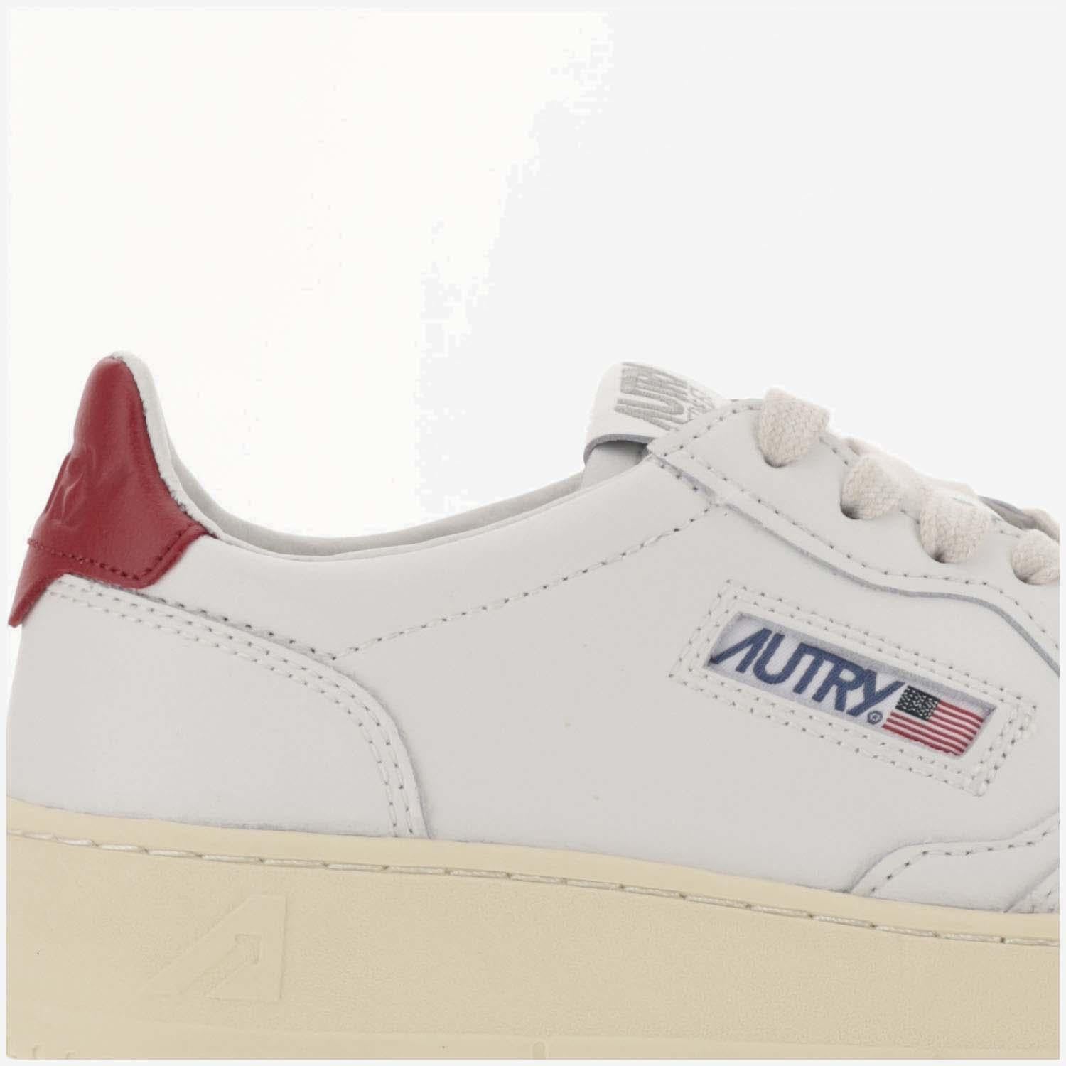 SNEAKERS LOW MEDALIST AULWLL21 WHTRED AUTRY 