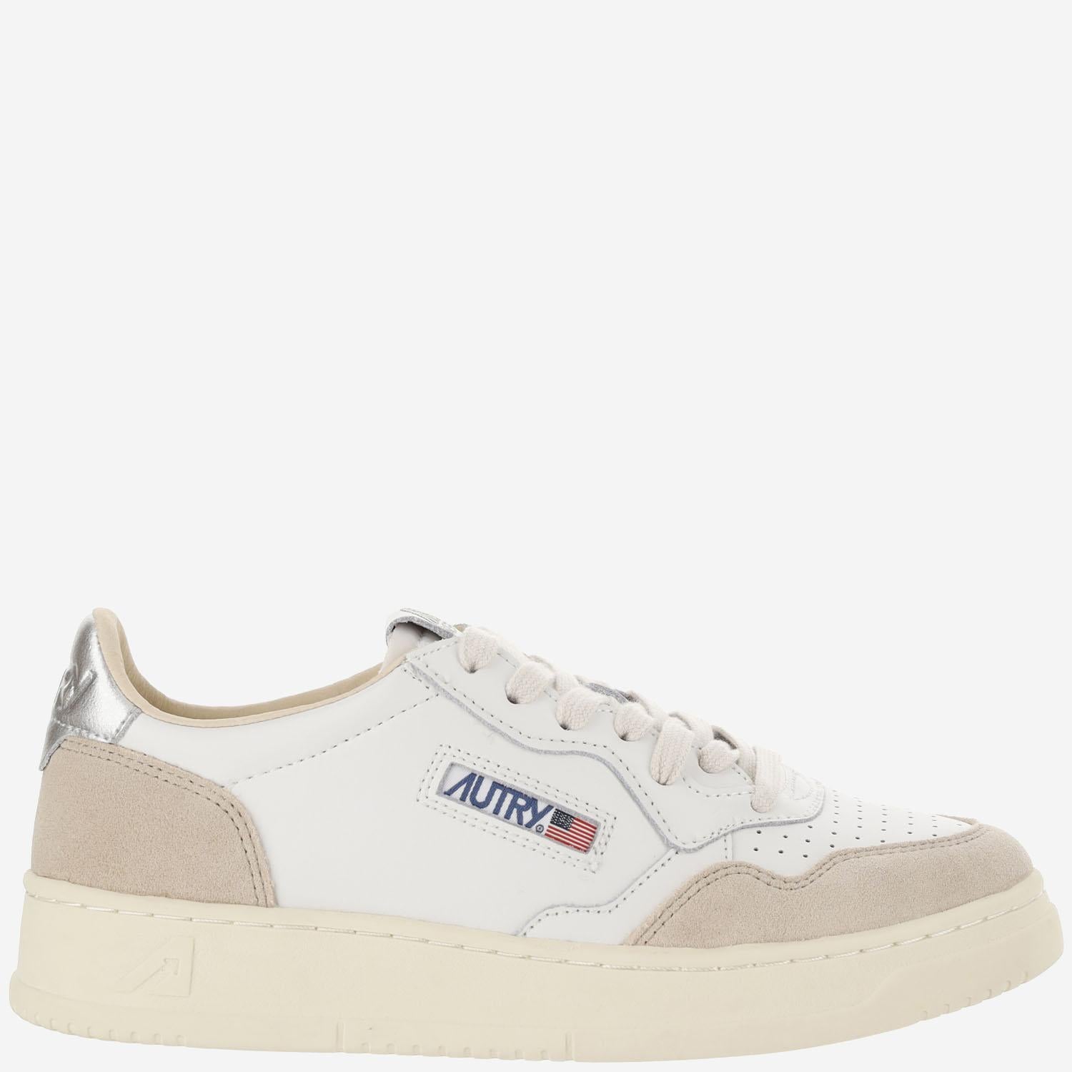 SNEAKERS MEDALIST LOW IN PELLE AULWLS74 WHTSILVER AUTRY 