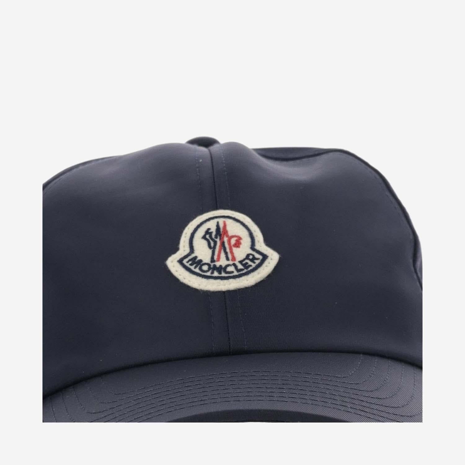 CAPPELLO DA BASEBALL IN IN SATIN CON LOGO 3B000010U282 778 MONCLER 