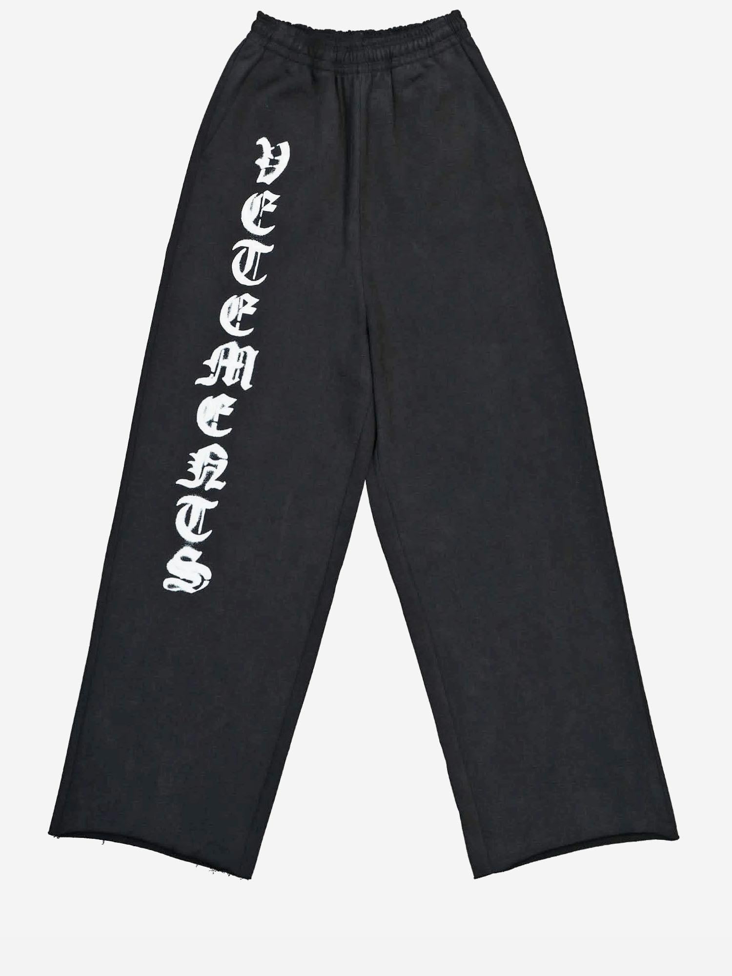 PANTALONI IN COTONE CON STAMPA UE54SP140X BLACKWHITE VETEMENTS 