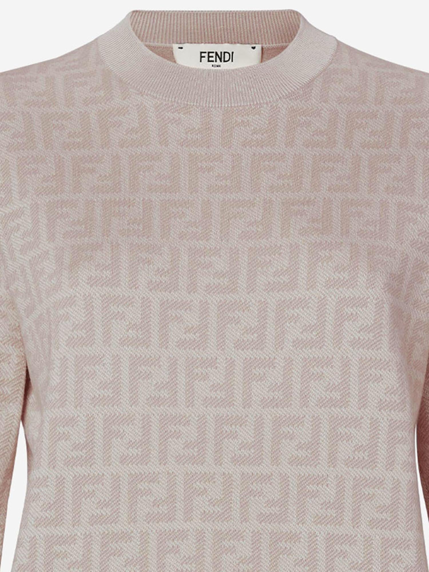 MAGLIA JUMPER IN LANA E SETA FZXE39 AYM1F1UKC FENDI 