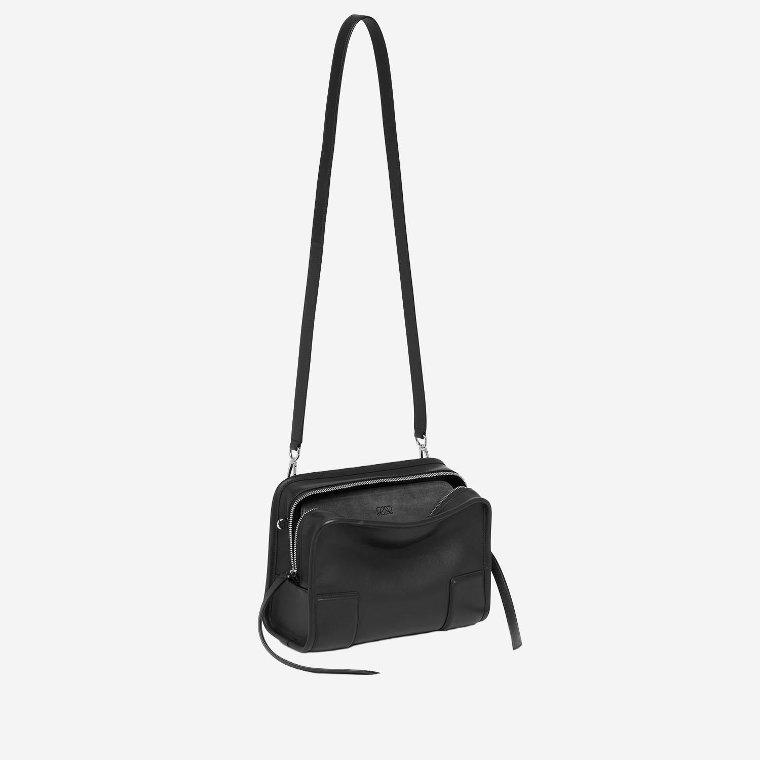 BORSA AMAZONA 180 PICCOLA IN PELLE A039AS0X01 1100 LOEWE 