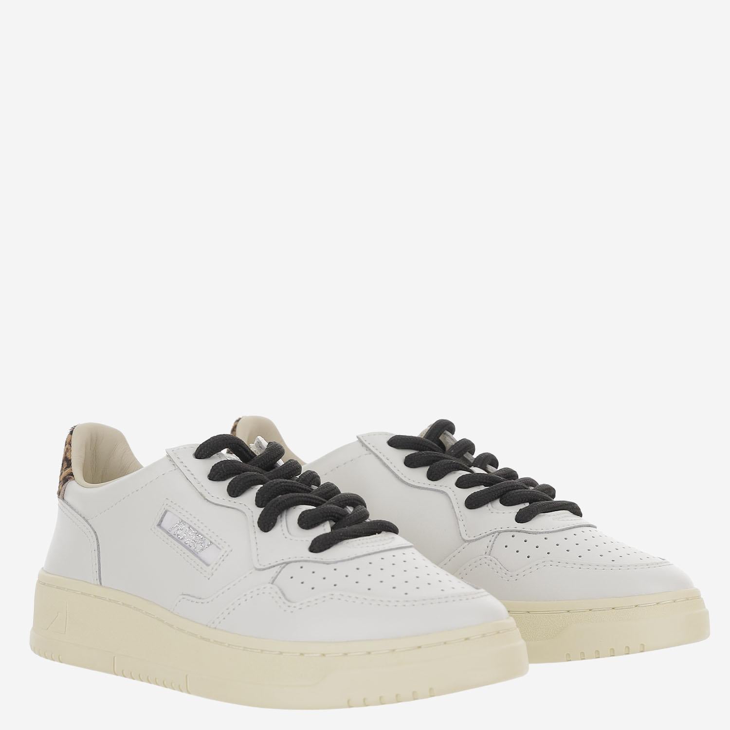 SNEAKERS MEDALIST LOW AULWOC01 LEAPOLACEWHTLEOP AUTRY 