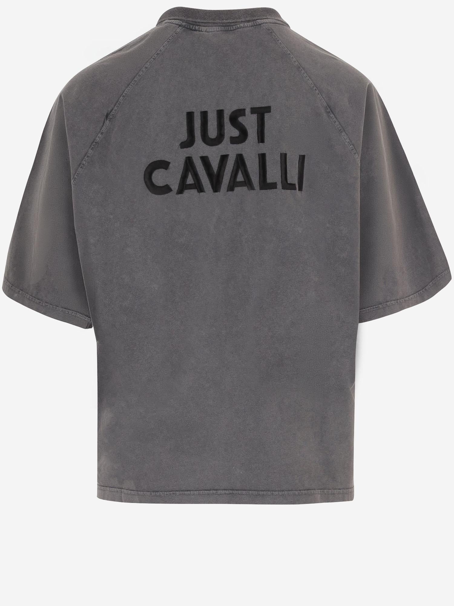 T-SHIRT IN COTONE CON RICAMO FIAMMA E LOGO POSTERIORE 80OAHE22 CJW13899 JUST CAVALLI 