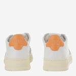 SNEAKERS MEDALIST LOW AULMLL26 LEATLEATWHTPRORANGE AUTRY 