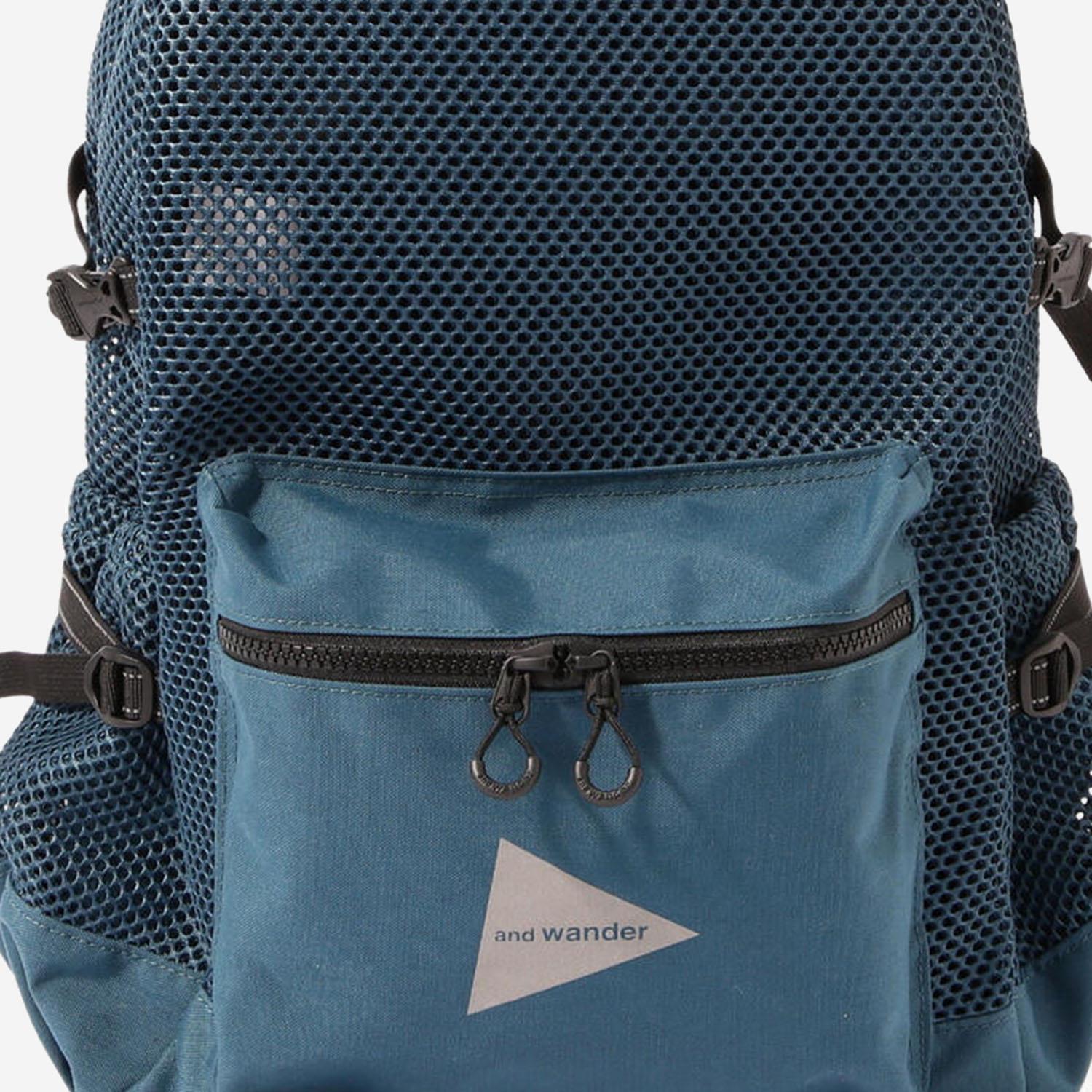 ZAINO IN NYLON CON STRUTTURA IN RETE 5745985227 110 AND WANDER 