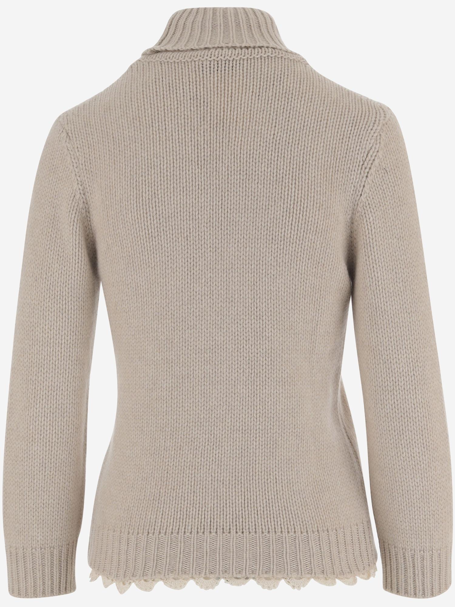 MAGLIONE IN CASHMERE CON COLLO ALTO E ORLO A ONDE 314925 BEIGE MAGDA BUTRYM 