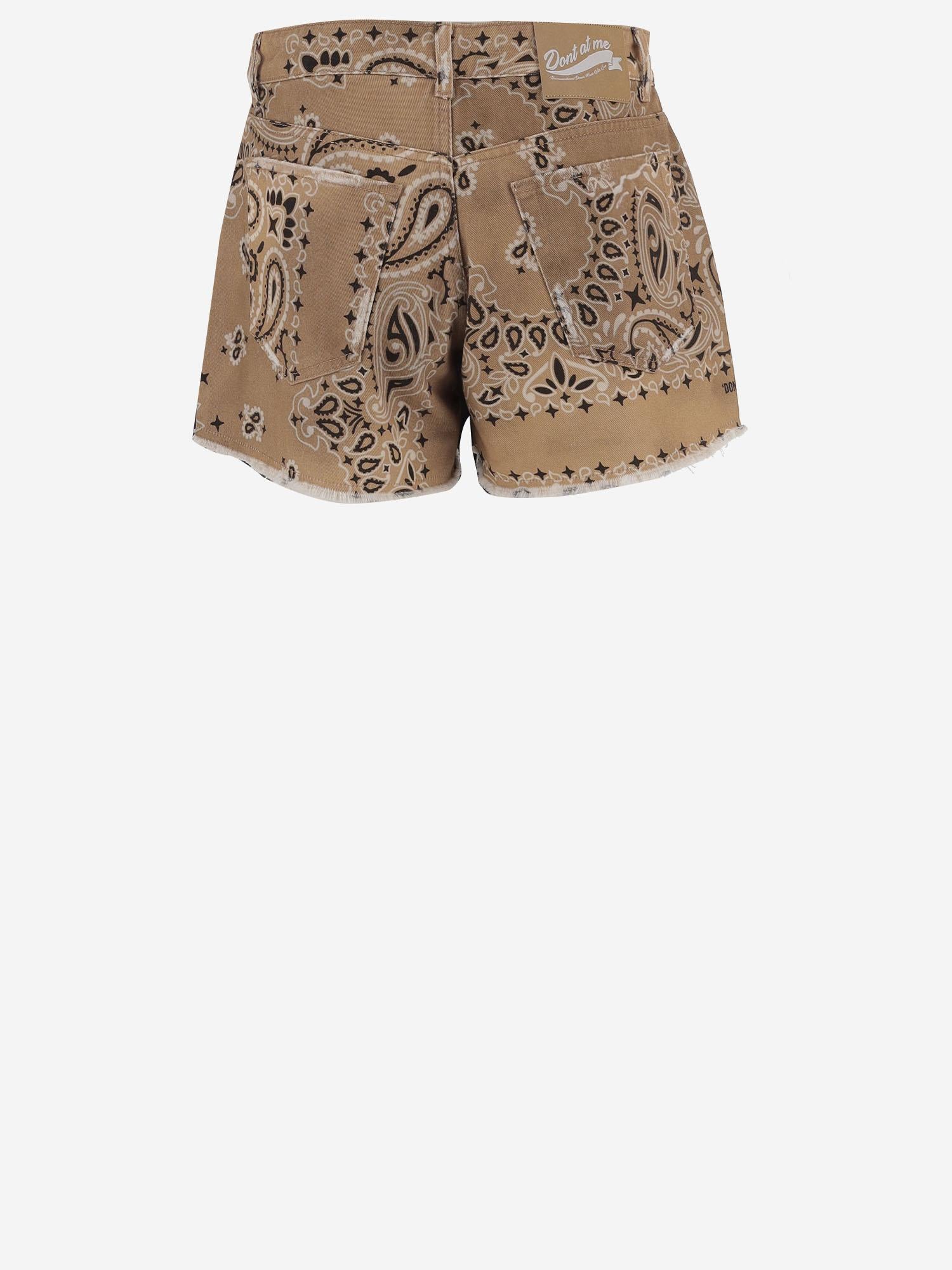 JEANS CORTI IN COTONE CON MOTIVO BANDANA DAM26B04 DESERT DONT @ ME 