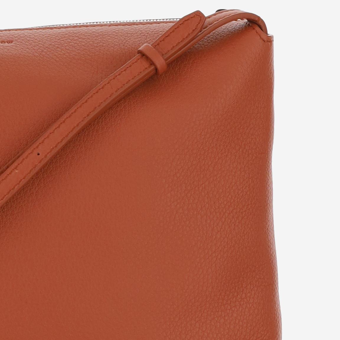 BORSA A TRACOLLA IN PELLE W1235L129 RULD THE ROW 
