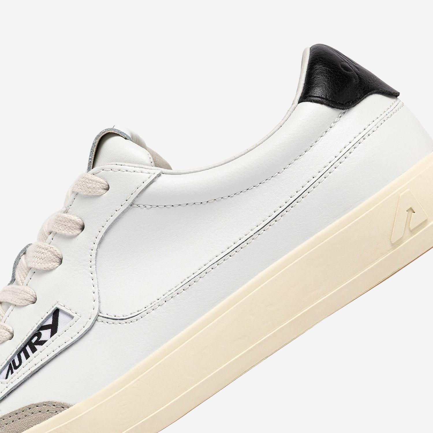 SNEAKERS WINDSCAPE LOW SCLMUK02 LEATSUEWHTBLK AUTRY 