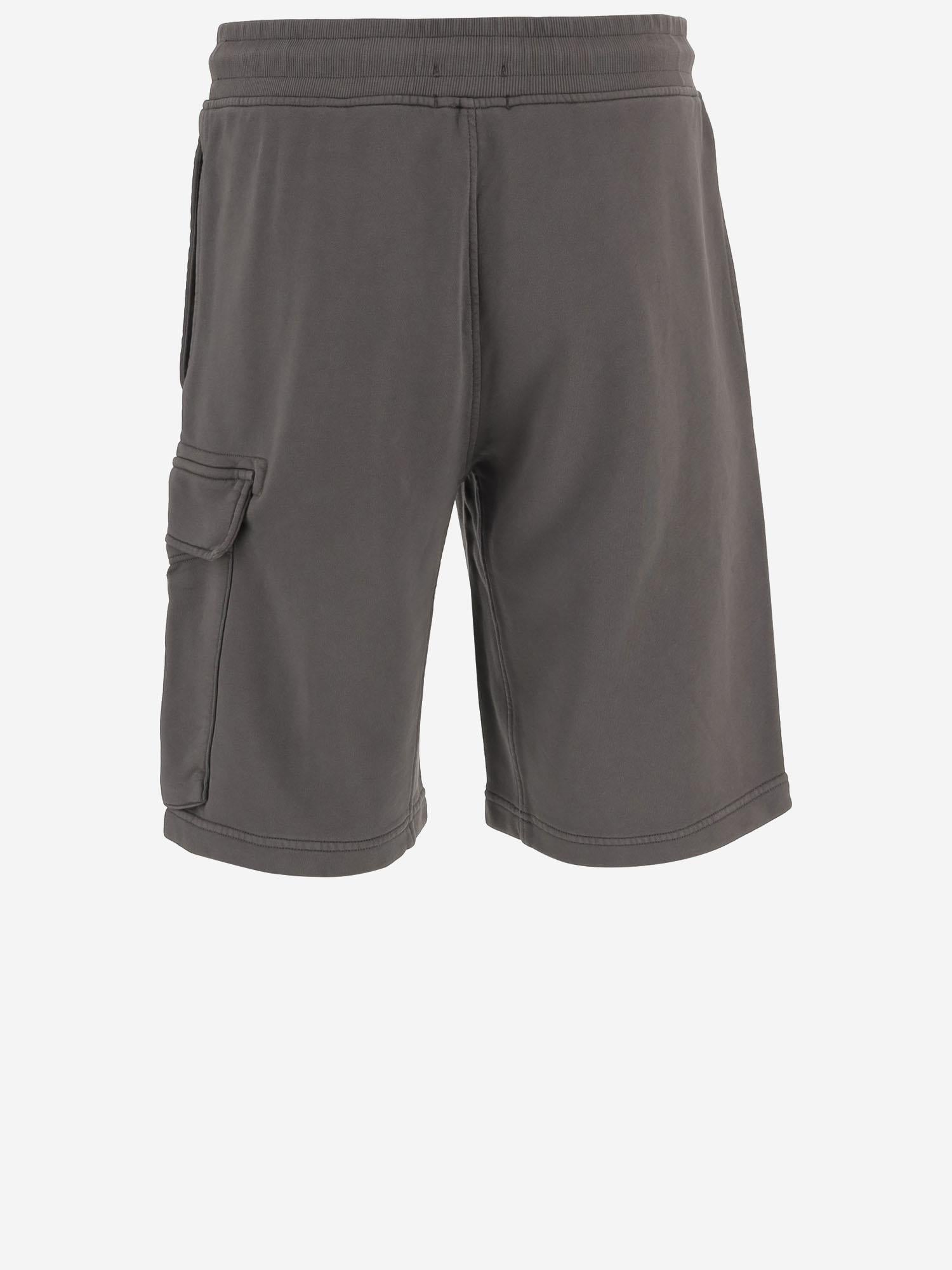 PANTALONI CORTI IN COTONE 20CMSB741A 110044R921 CP COMPANY 