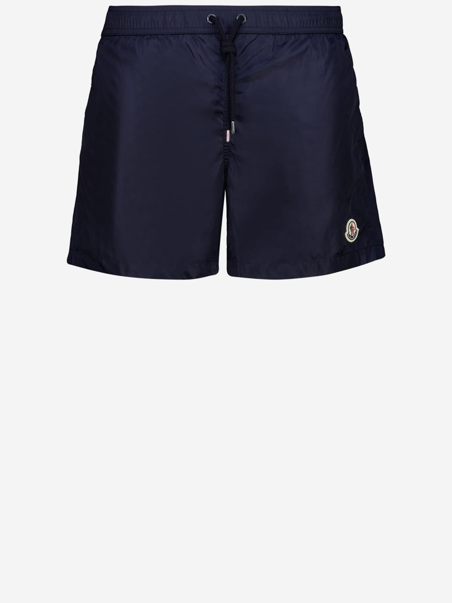 SHORTS DA BAGNO CON PATCH LOGATO 2C00004 53326743 MONCLER 