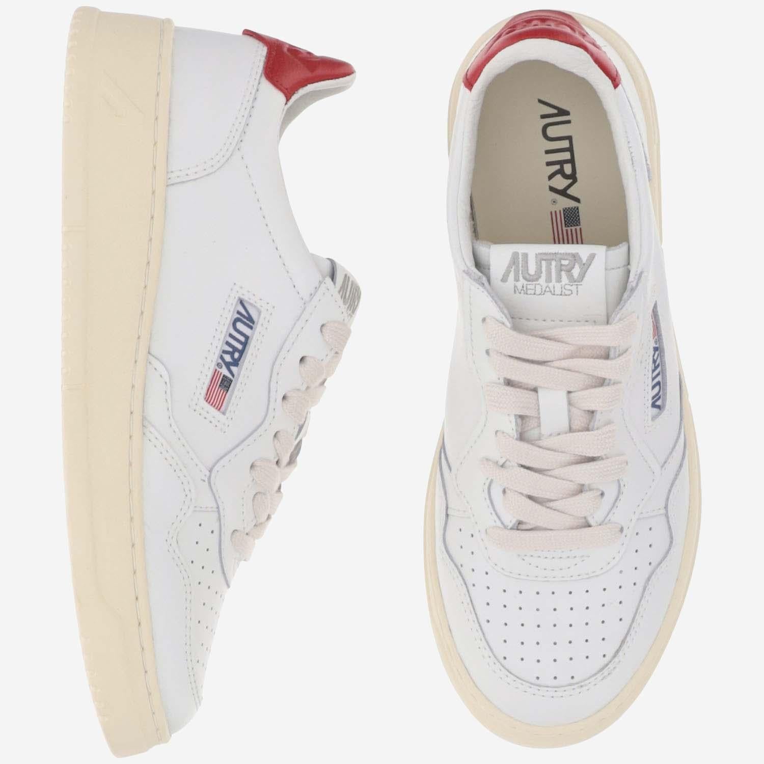 SNEAKERS LOW MEDALIST AULWLL21 WHTRED AUTRY 