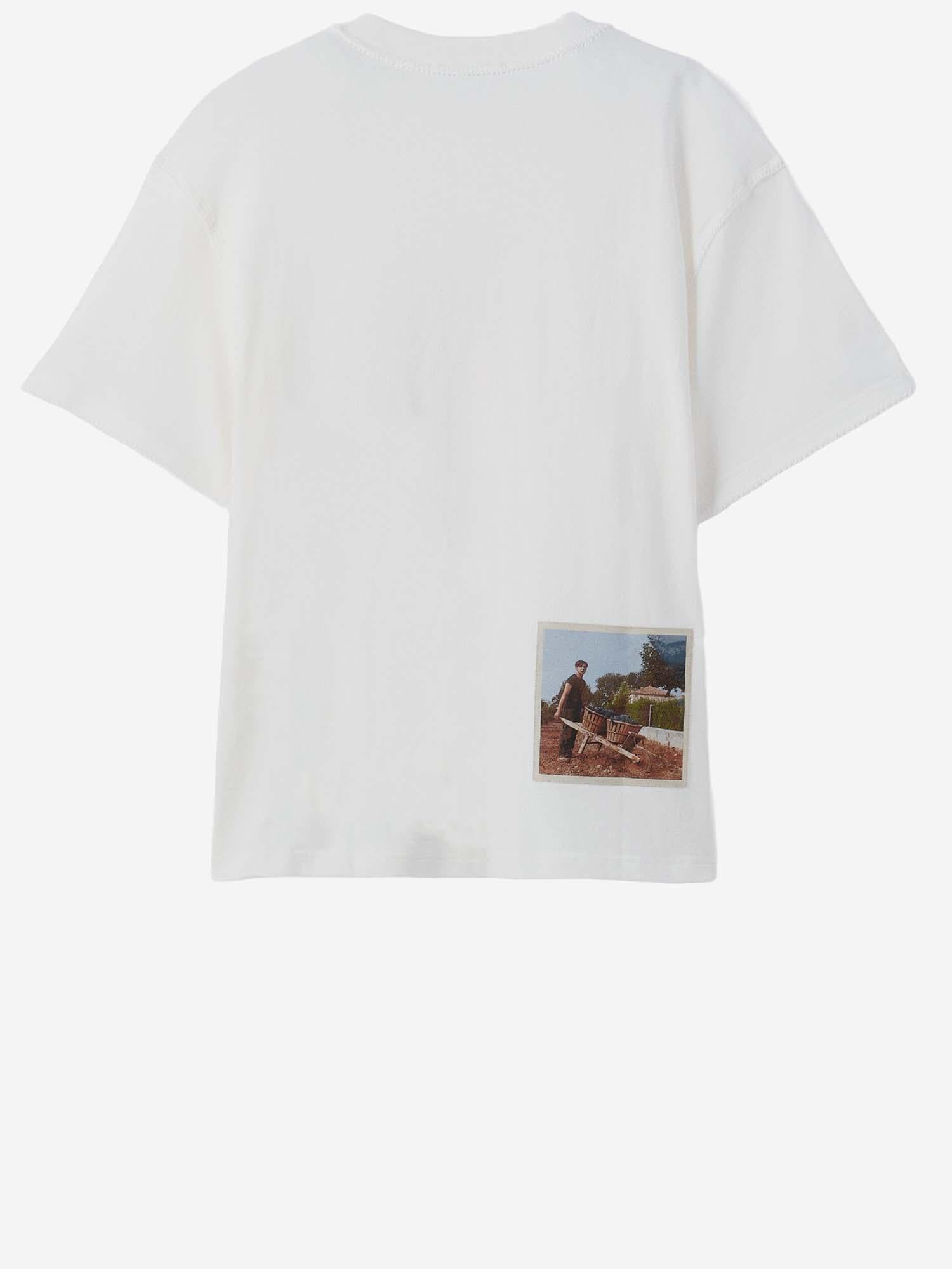 T-SHIRT IN COTONE CON FOTO VINTAGE TSM00595AJ00256 1NU JACQUEMUS 