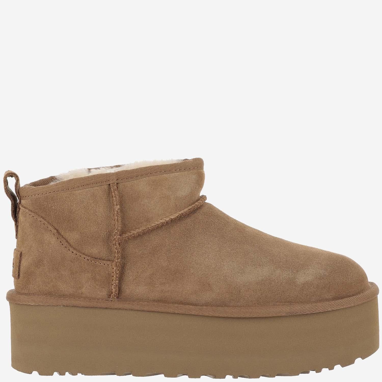 STIVALETTI CON PLATEAU CLASSIC ULTRA MINI 1135092 CHE UGG 
