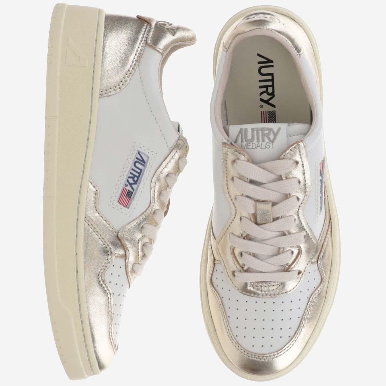 SNEAKERS MEDALIST LOW BICOLOR AULWWB16 WHTPLATINUM AUTRY 
