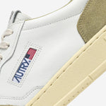 SNEAKERS MEDALIST LOW IN PELLE AULMFT06 SOFLEASUEWHTGREYGN AUTRY 