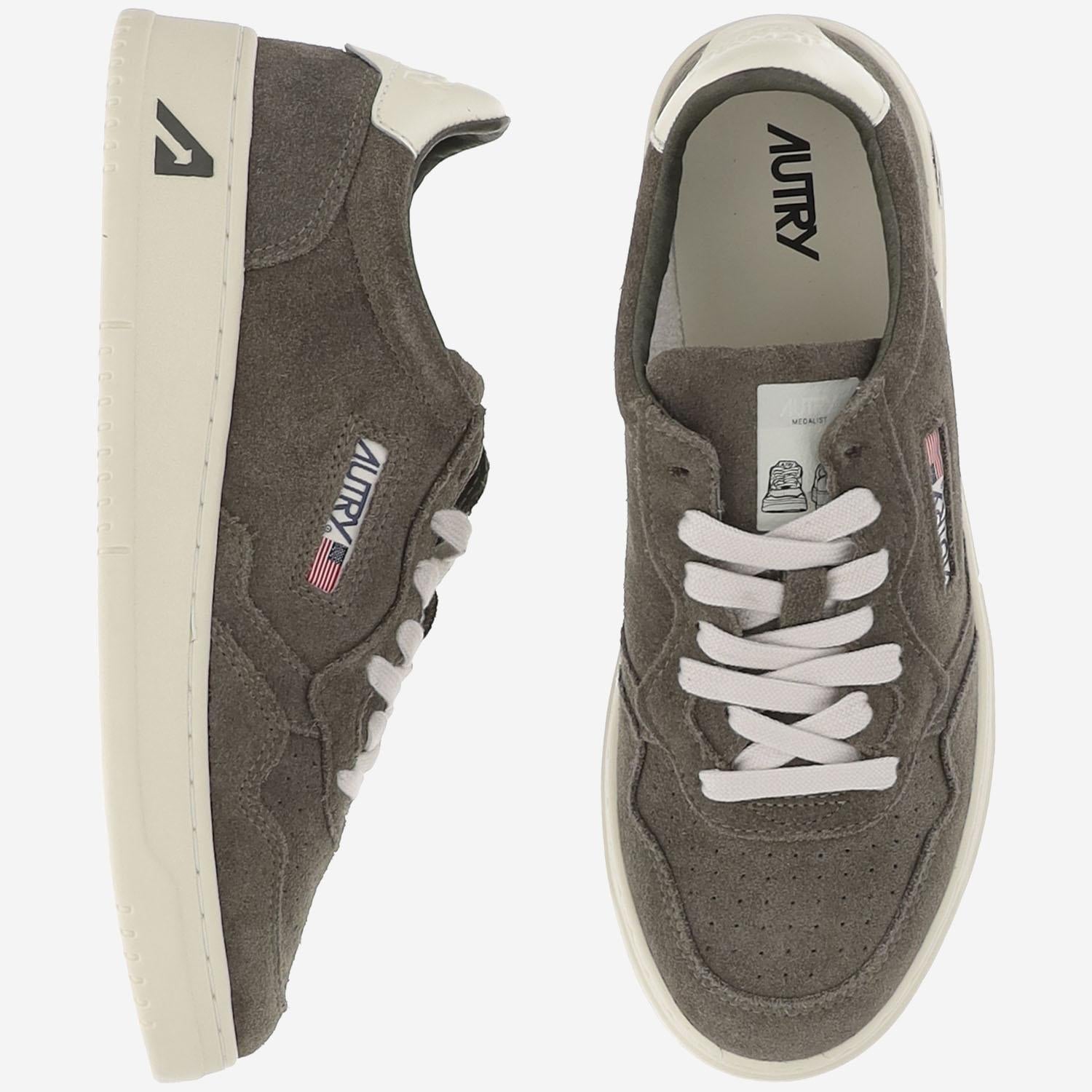 SNEAKERS LOW MEDALIST AULMUH04 MISLETWHT AUTRY 