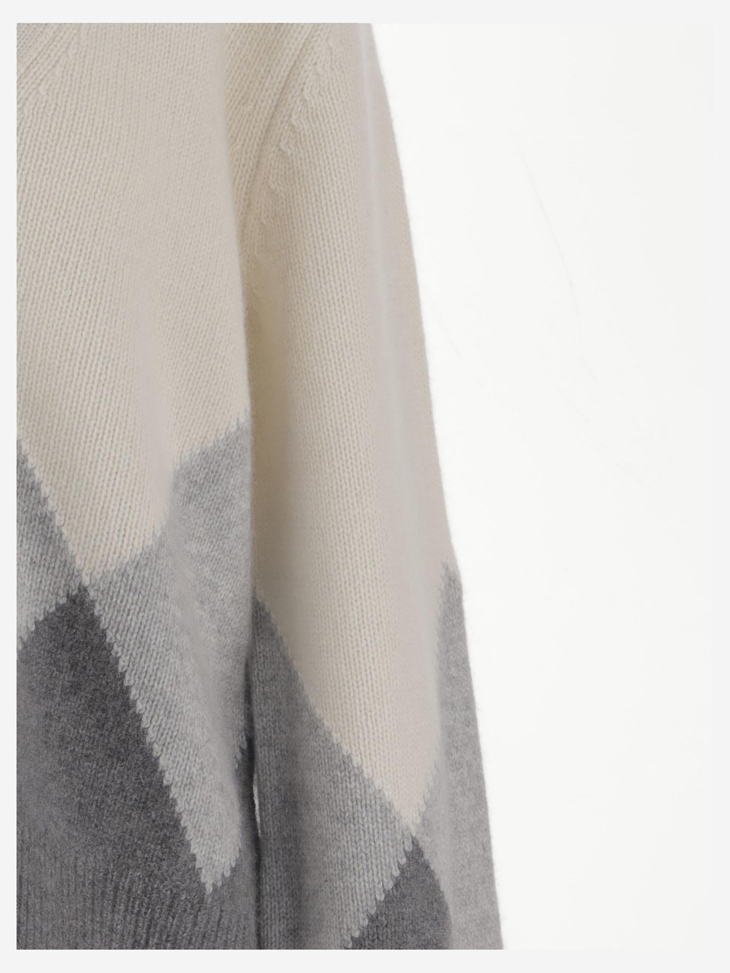 CARDIGAN IN CASHMERE CON SFUMATURE KNCD24285 220 ARCH4 