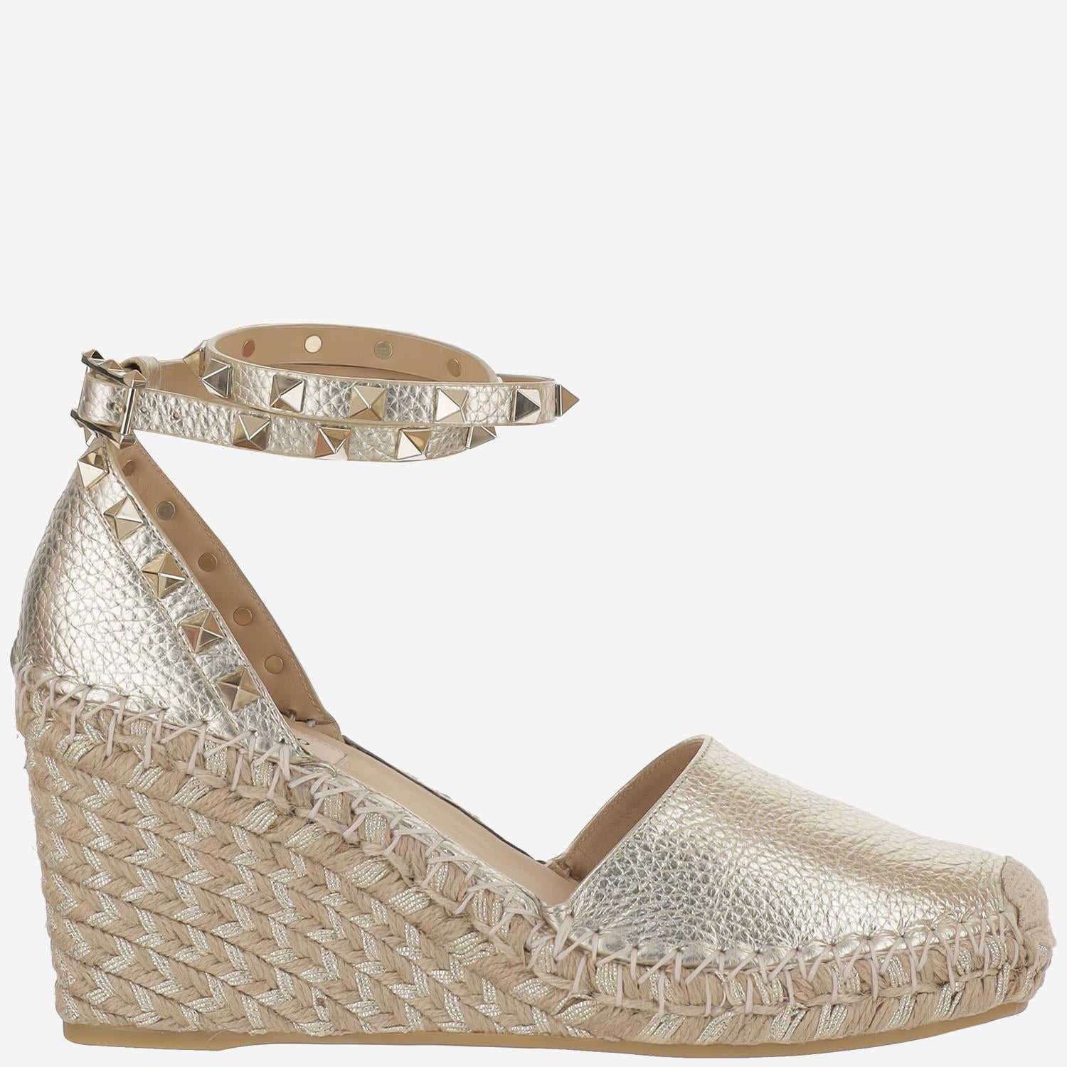 ZEPPE IN PELLE METALLIZZATA CON BORCHIE 8W2S0780 MFA48U VALENTINO GARAVANI 