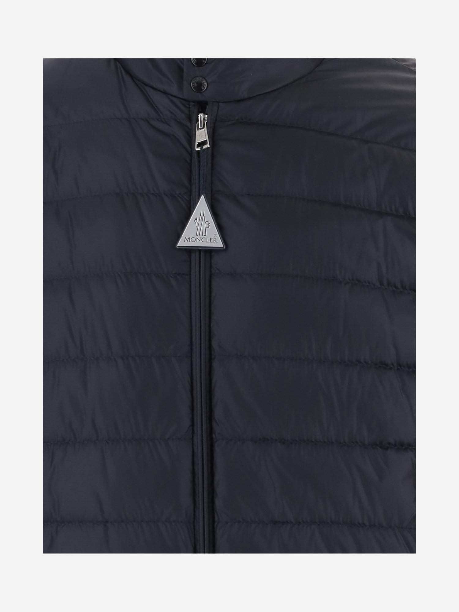 PIUMINO IMBOTTITO IN NYLON 1A00008 597XQ776 MONCLER 