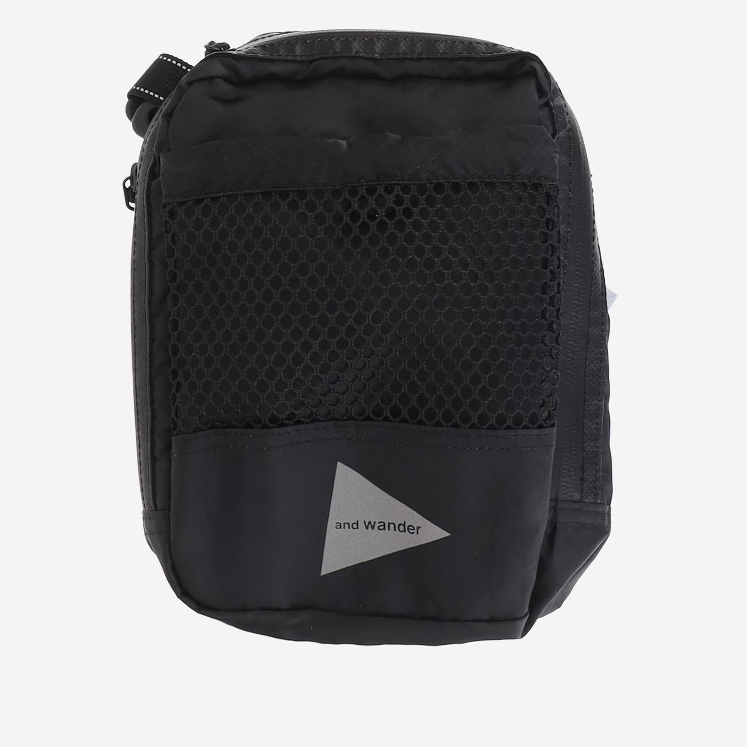 BORSA CROSS BODY IN NYLON CON LOGO 5745975207 010 AND WANDER 