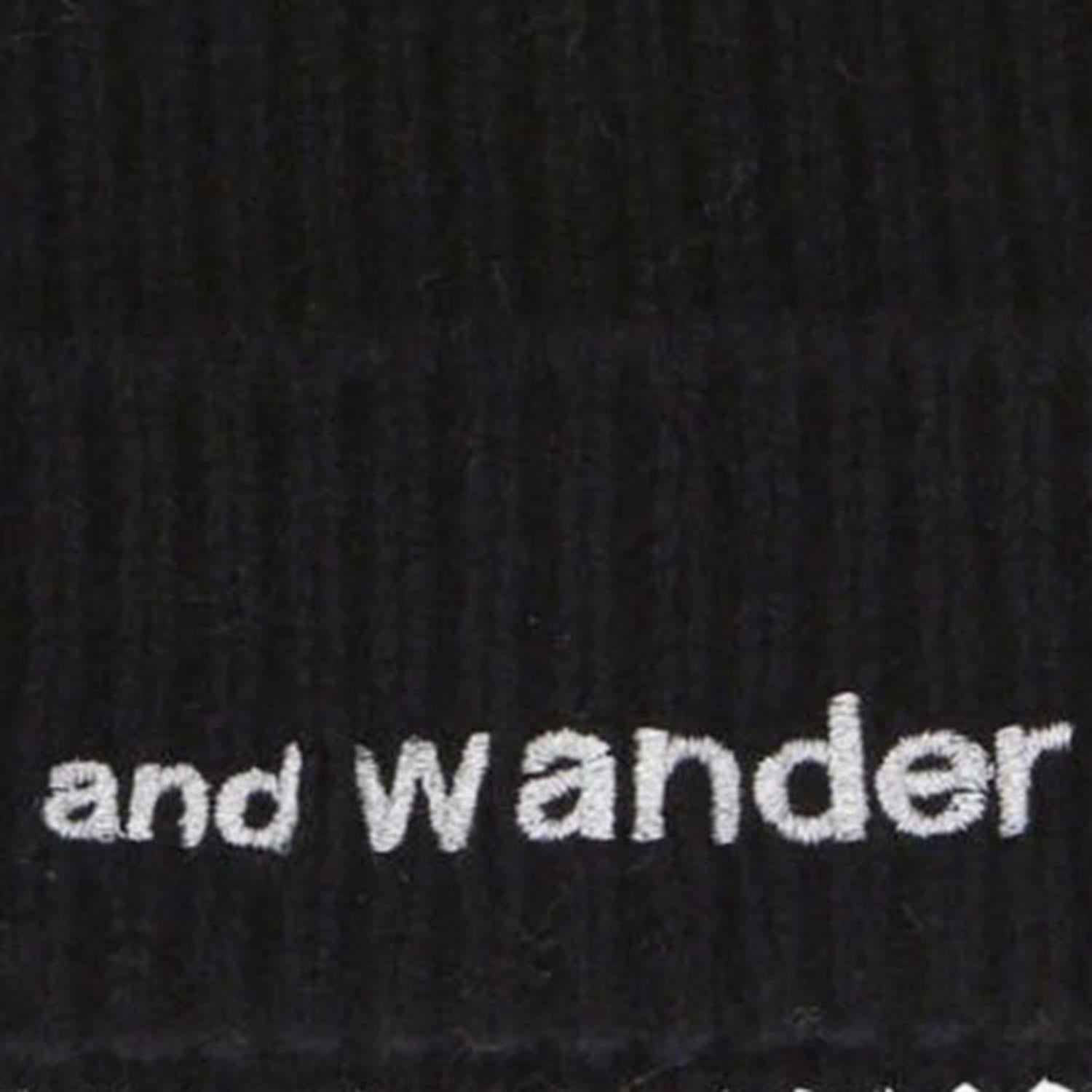 BEANIE IN LANA CON LOGO 5745286114 010 AND WANDER 