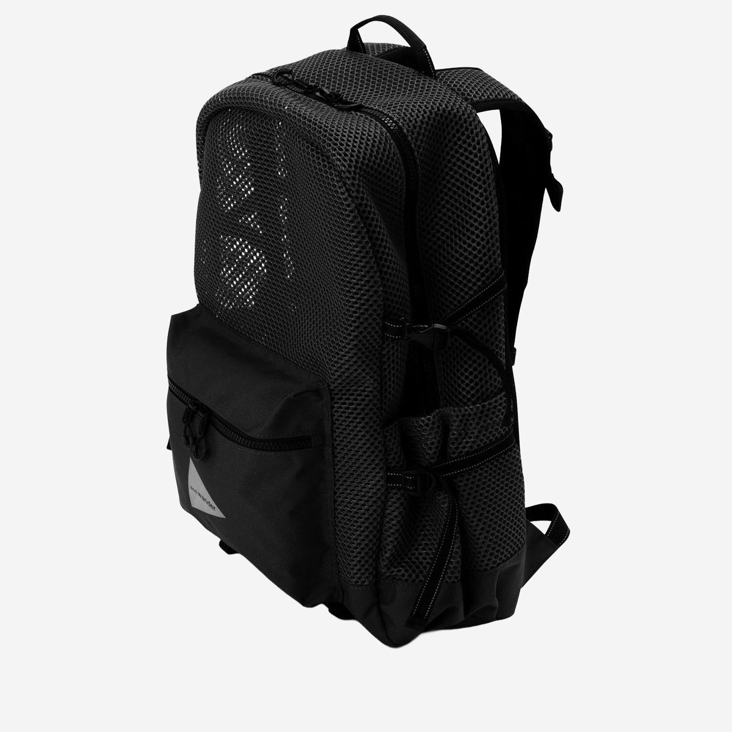 ZAINO IN NYLON CON STRUTTURA IN RETE 5745985227 010 AND WANDER 