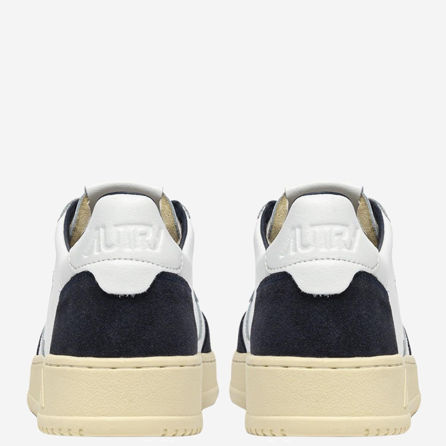 SNEAKERS MEDALIST LOW IN PELLE AULMFT07 SOFLEASUEWHTOCEAN AUTRY 